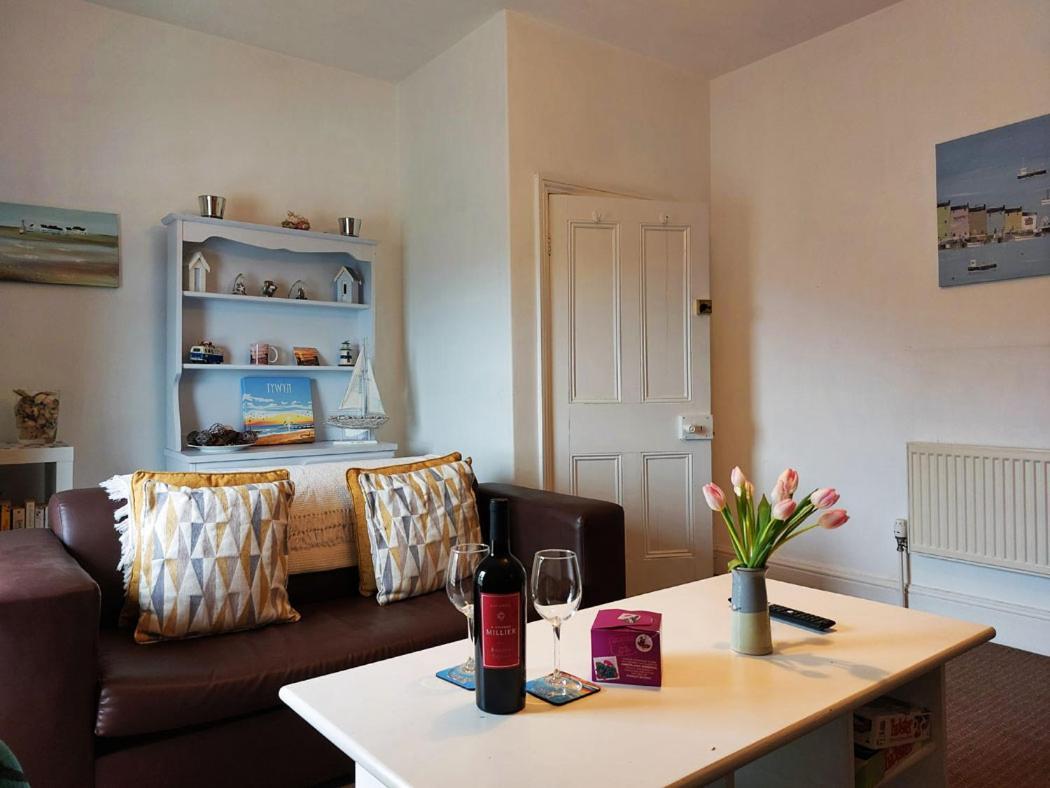 Salt Marsh Apartment Tywyn Esterno foto