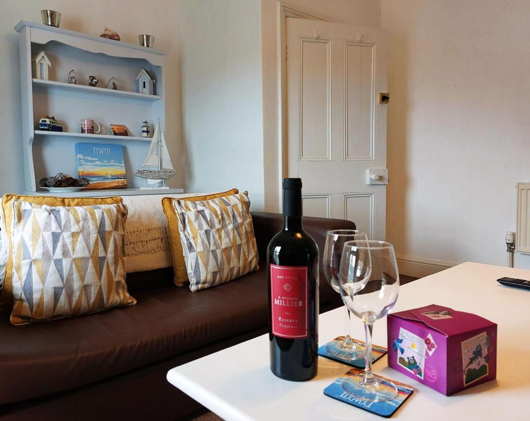 Salt Marsh Apartment Tywyn Esterno foto