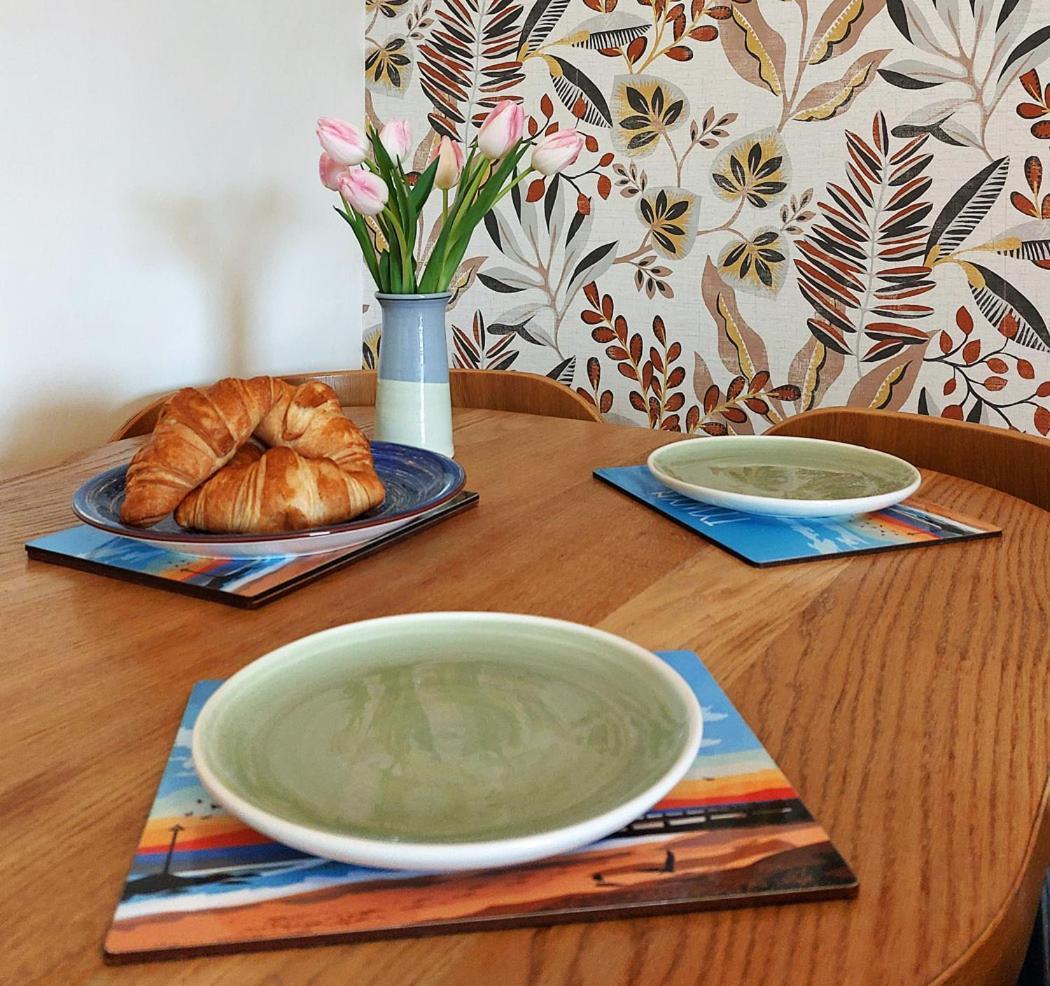 Salt Marsh Apartment Tywyn Esterno foto