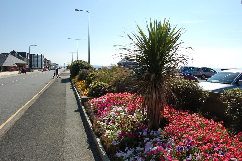 Salt Marsh Apartment Tywyn Esterno foto